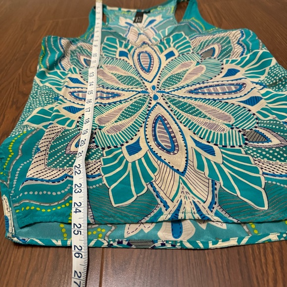 100% Silk Kaleidoscope Print Racerback Top by Tt Collection - Picture 9 of 10